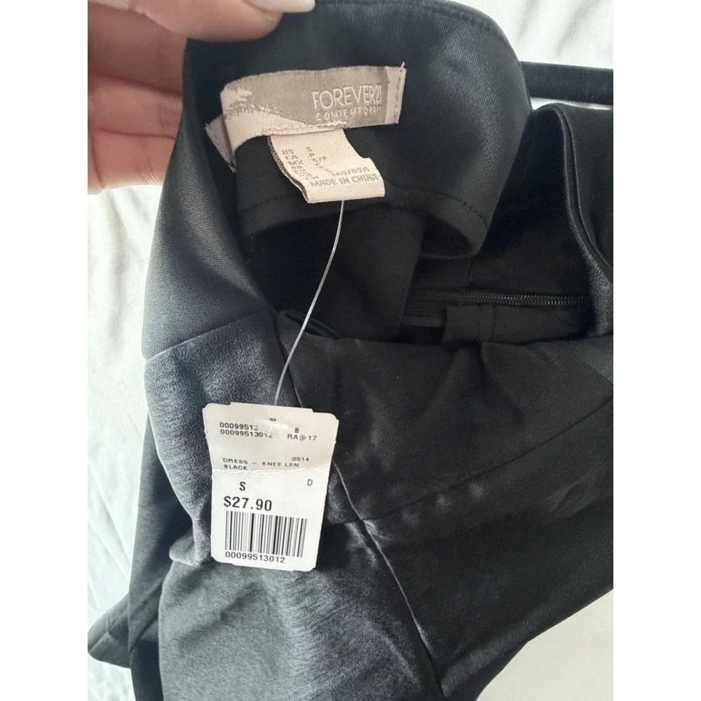 Forever 21 Contemporary Black Satin Bodycon Dress Open Back Sleeveless‎ Size S